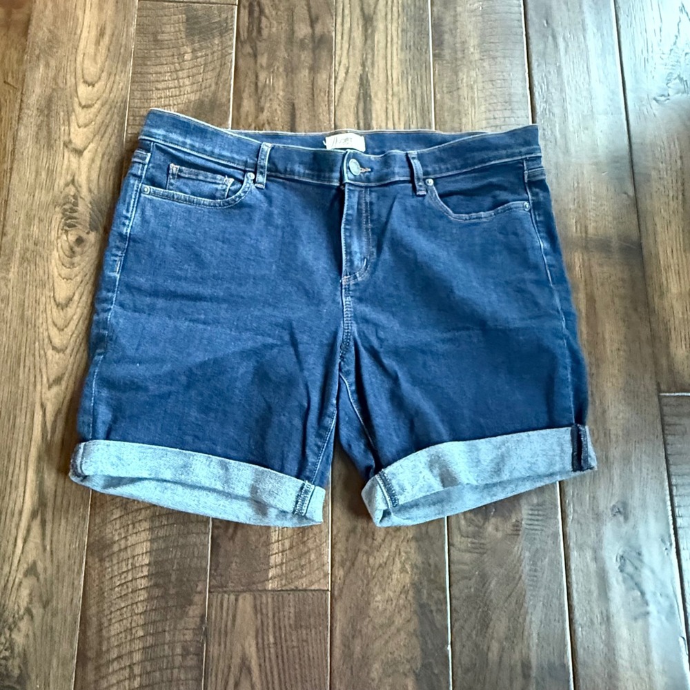 LOFT‎ Womens Size 14 Dark Wash Cuffed Denim Shorts Mid Rise Bermuda Blue 491028